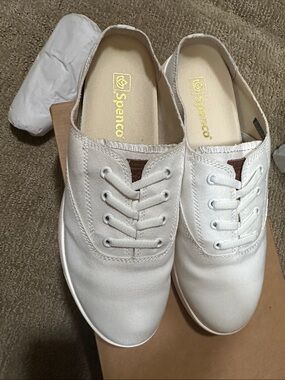 Waco Spenco Women's White Canvas Slip-On Sneakers